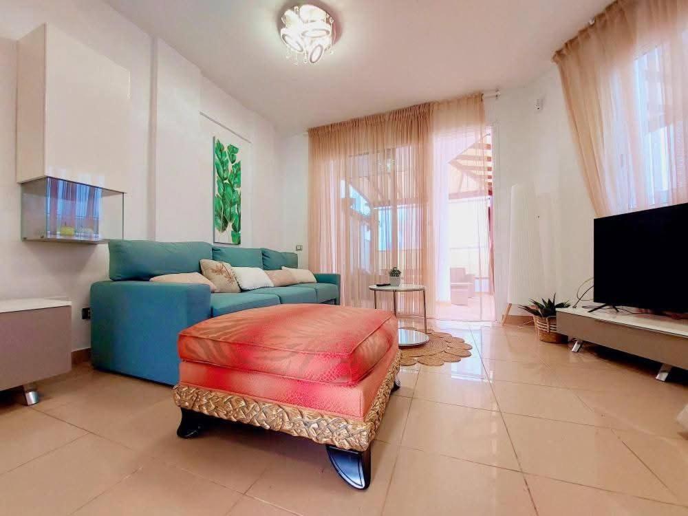 Holiday home House With A Tropical Garden